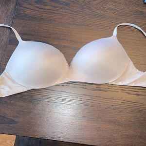 Victoria’s Secret Plunge Nude Bra